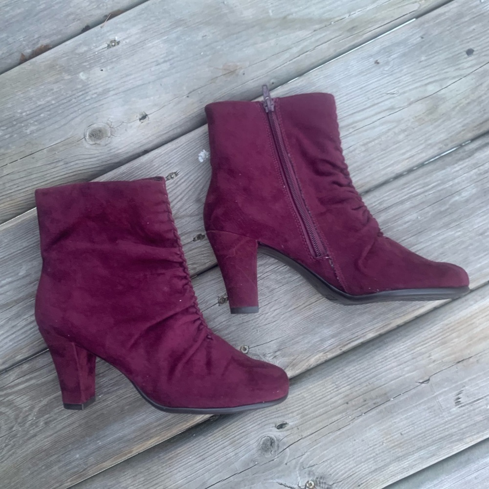 AEROSOLES HEELED ANKLE BOOTS